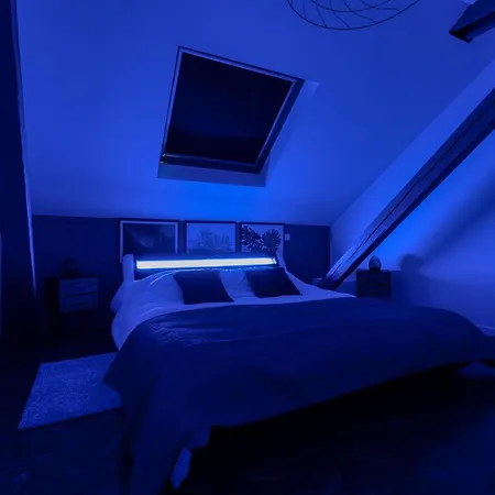 Sous les Etoiles Metz Luxembourg CityRoom57 Clouange Extérieur photo
