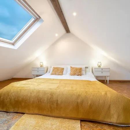Sous les Etoiles Metz Luxembourg CityRoom57 Clouange Extérieur photo